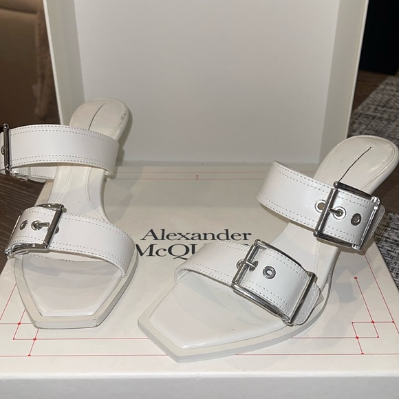 Alexander McQueen Shoes - ❗️$1090 MCQUEEN HEELS NEW❗️